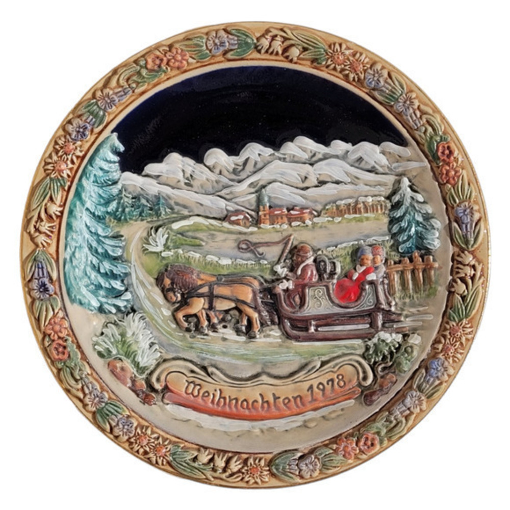 Vintage Christmas Western Germany Weihnachten Salt Glaze 1978 Wall Décor‎ Plate